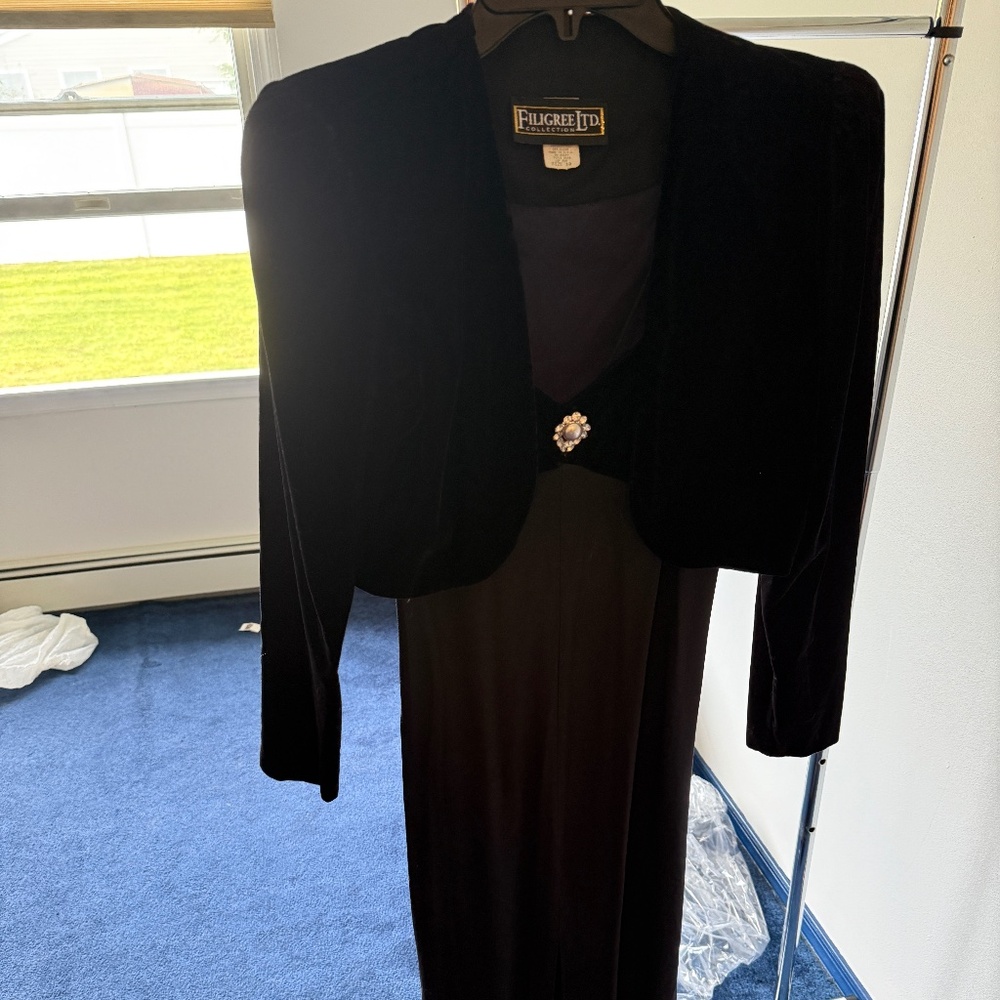 Filigree collections long gown dress with velor velvet jacket size 10